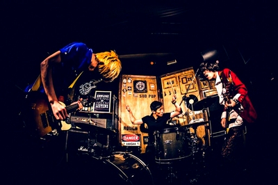 �U�E�|�j�[�Y